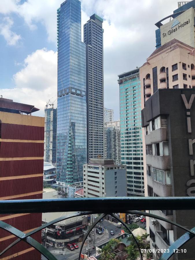 Citadel Inn Makati City Buitenkant foto